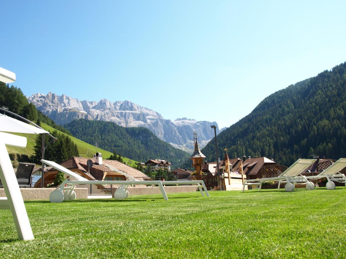 Garni Flurida Bed & Breakfast Selva di Val Gardena Luaran gambar