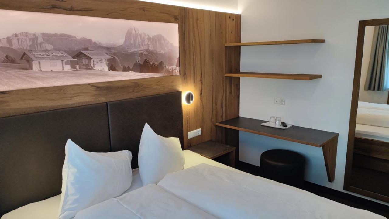 Garni Flurida Bed & Breakfast Selva di Val Gardena Luaran gambar