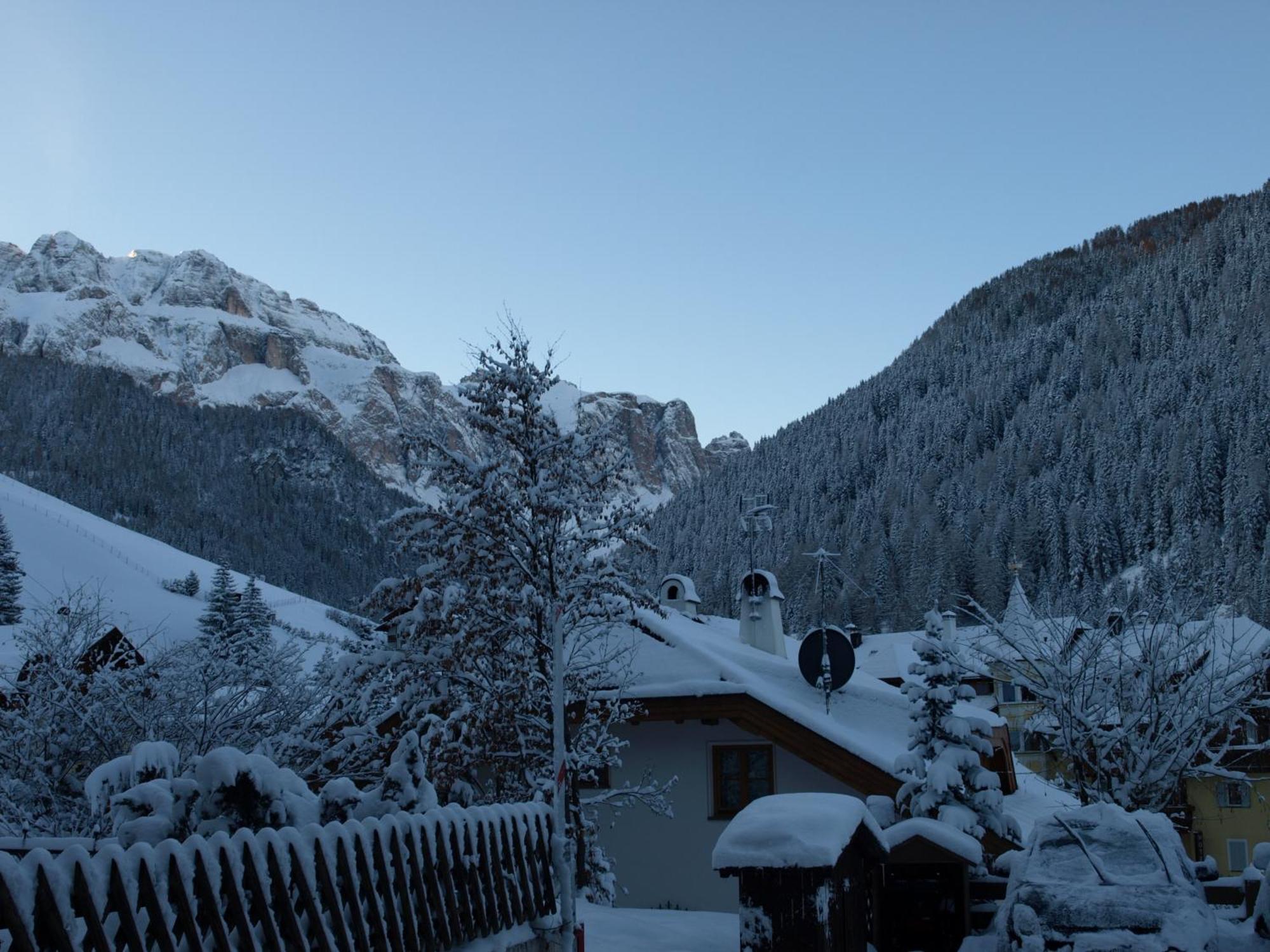 Garni Flurida Bed & Breakfast Selva di Val Gardena Luaran gambar
