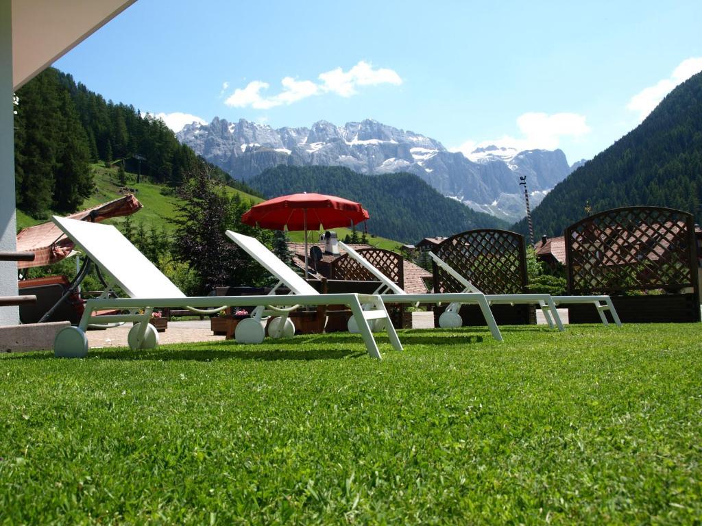 Garni Flurida Bed & Breakfast Selva di Val Gardena Luaran gambar